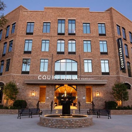 Courtyard By Marriott Thomasville Downtown Экстерьер фото