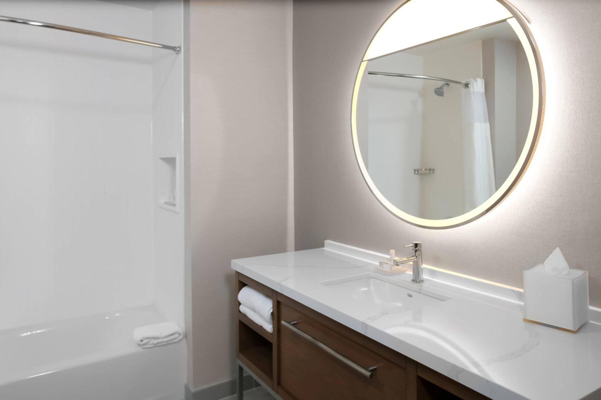 Courtyard By Marriott Thomasville Downtown Экстерьер фото